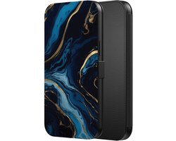 Smartphonica Telefoonhoesje Geschikt voor iPhone 6/6s Kunstleren Bookcase Hoesje met Magnetisch Lipje en Pasjeshouder met Goud Blauw Marmer Opdruk geschikt voor iPhone 6/6s
