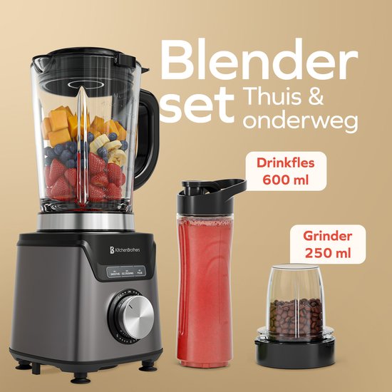 Blender set met glazen kan vol fruit, rode smoothie in 600ml drinkbeker en koffiebonen in 250ml grinder.