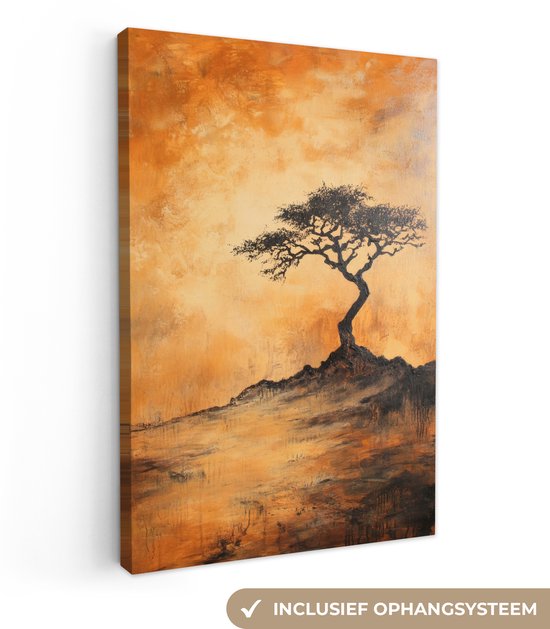 Canvas met silhouet van boom op heuvel, warme oranje tinten, met ophangsysteem.