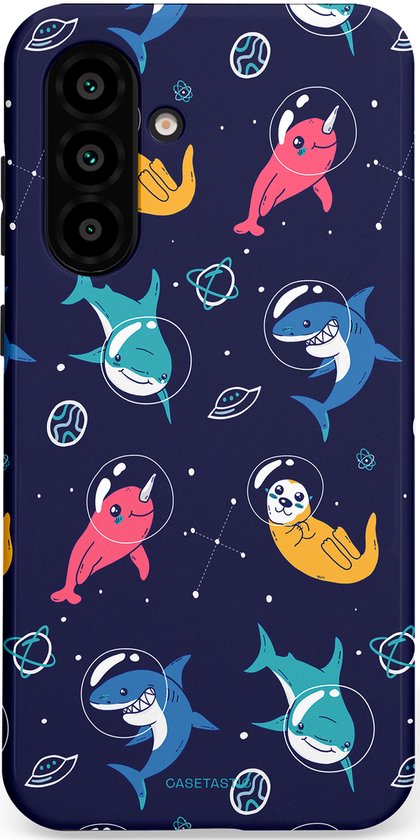 Donkerblauwe telefoonhoes met astronauten-dolfijnen, -haaien, -narwallen en -zeehonden in de ruimte.