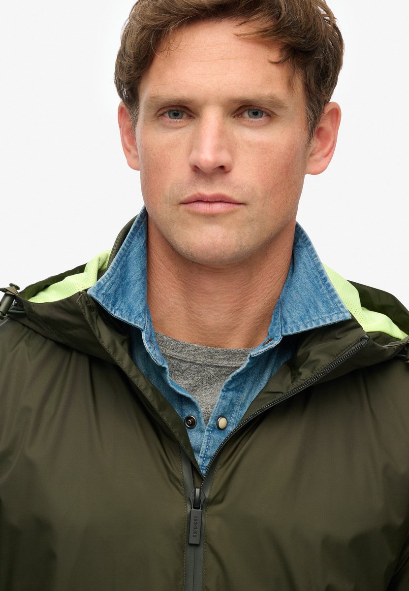 Superdry Windbreakerjas met capuchon en logo Heren Groen