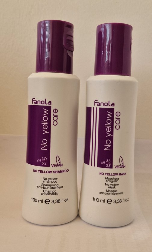 Twee Fanola 'No yellow care' flacons met paarse doppen: shampoo en masker. Beiden 100 ml.