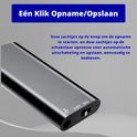Close-up van de zwarte dictafoon met de tekst 'Eén Klik Opname/Opslaan'.