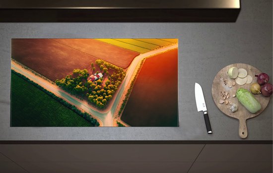 Inductieplaat Beschermer - Bovenaanzicht van Boederij op Open Vlakte in Nederland - 90x52 cm - 2 mm Dik - Inductie Beschermer van Vinyl
