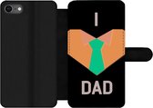 Bookcase Geschikt voor iPhone 8 telefoonhoesje - Quotes - I love dad - Spreuken - Papa - Met vakjes - Wallet case met magneetsluiting