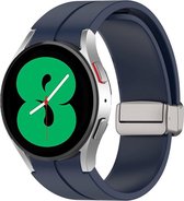 Strap-it Smartwatch bandje - magnetische siliconen horlogeband geschikt voor Samsung Galaxy Watch 5 Pro / Watch 5 40 & 44mm / Galaxy Watch 4 & 4 Classic - donkerblauw