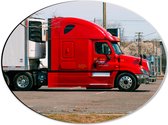 Dibond Ovaal - Rode Truck op Parkeerplaats - 40x30 cm Foto op Ovaal (Met Ophangsysteem)