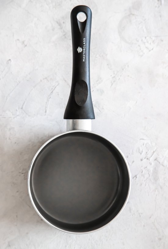 KitchenCraft MasterClass Heavy Duty Non-Stick Saucepan, 18 Centimetres, 2 Liters, 39 x 19 x 18 Centimeters, Black, KCMCSAUPAN18 KitchenCraft MasterClass Heavy Duty Non-Stick Saucepan, 18 Centimetres, 2 Liters, 39 x 19 x 18 Centimeters, Black, KCMCSAUPAN18