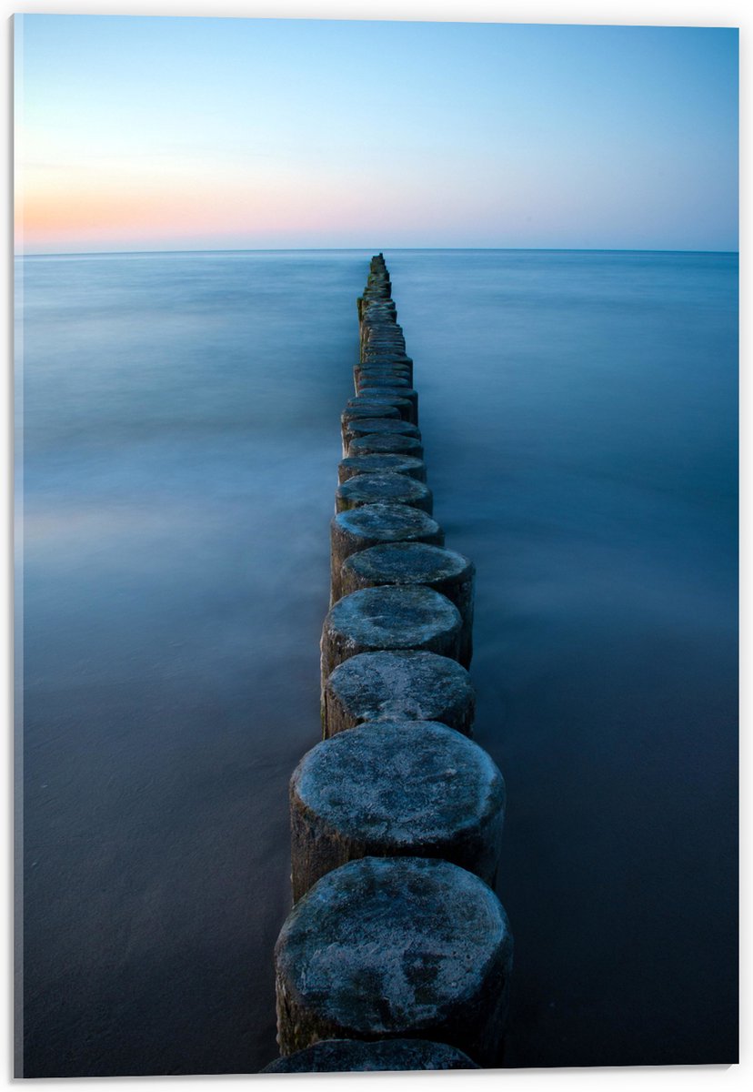 Acrylglas - Strand - Zand - Zee - Palen - Hout - 40x60 cm Foto op Acrylglas (Met Ophangsys
