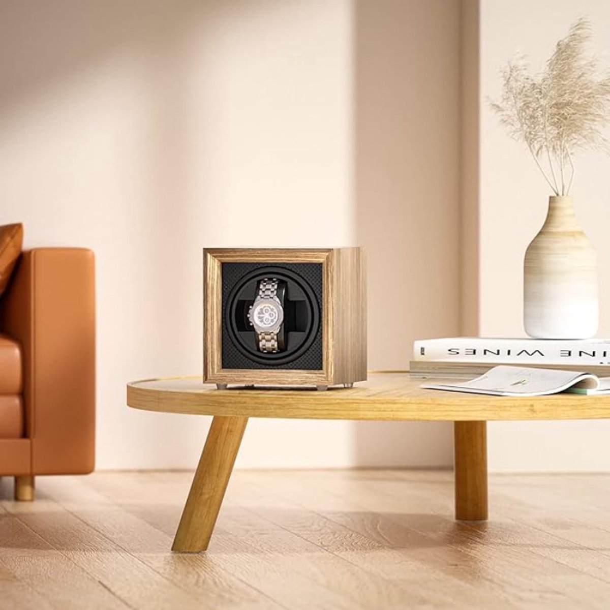 Horlogewinder Met Stille Motor - Vierkante Walnootkleurige Behuizing Met 2 Instelmodi, USB-Oplaadbaar En Traagschuim - Ideaal Voor Automatische Horloges