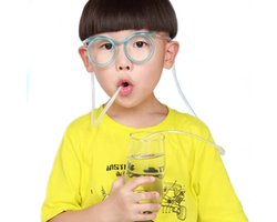 foto van Rietjes Bril | Drink Bril | Feest Bril | Feest Artikelen | Kinderen | Rietjes