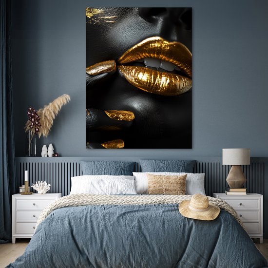 Poster 120x160 cm - Lippen - Goud - Abstract - Zwart - Vrouw - Posters - Kamer decoratie - Wanddecoratie woonkamer - Muurdecoratie slaapkamer XXL