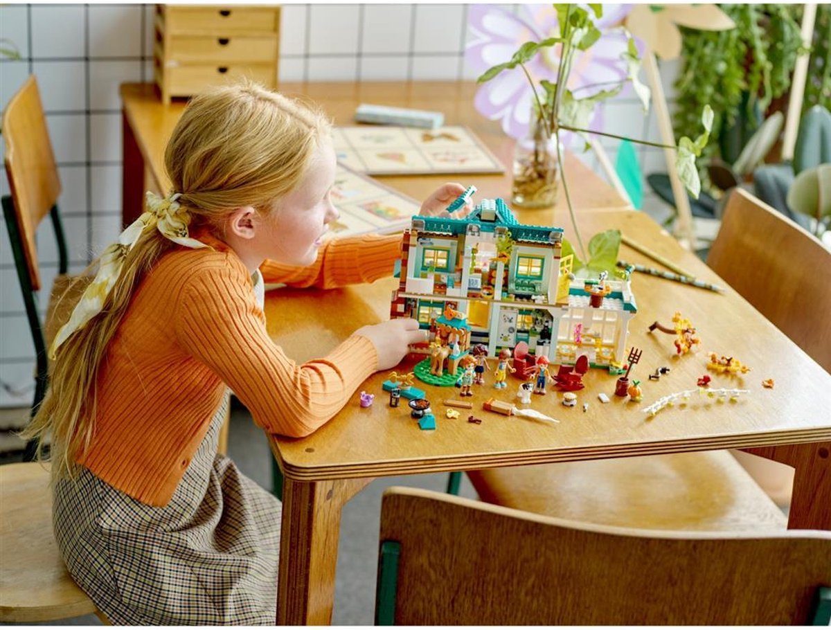 LEGO Friends Autumns huis, Poppenhuis Speelset met Minipoppetjes en Accessoires - 41730 — afbeelding 8