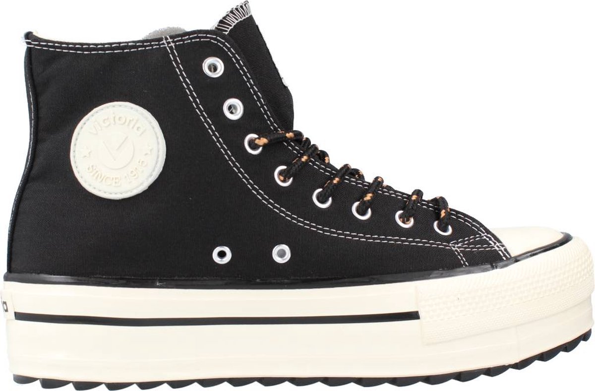 Hoge sneakers met veters