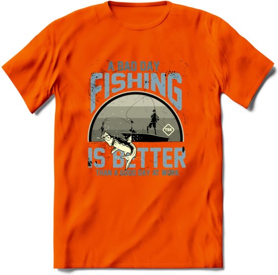 A Bad Day Fishing - Vissen T-Shirt | Grijs | Grappig Verjaardag Vis Hobby Cadeau Shirt | Dames - Heren - Unisex | Tshirt Hengelsport Kleding Kado - Oranje - 3XL