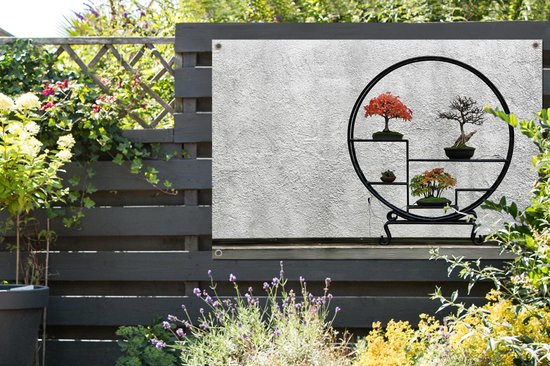 Tuinposter Verzameling bonsai bomen op een plank - 130x80 cm - Wanddecoratie Buiten - Tuinposter - Tuindoek - Schuttingposter - Tuinschilderij