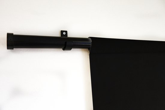 Tapisserie Plantes sur fond noir - Un agapanthe blanc en fleurs sur fond sombre Tapisserie en coton 90x67 cm - Tapisserie avec photo