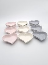 Leuke serveer schaaltje Paars hartjes vorm 11,5 x 12 cm - Hapjes, sausjes, nootjes, tapas - Valentijn/Bruiloft