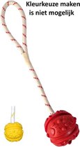 Trixie bal aan touw natuurrubber drijvend assorti 4,5 cm / 35 cm