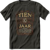 10 Jaar Legendarisch Gerijpt T-Shirt | Roest - Ivoor | Grappig Verjaardag Cadeau | Dames - Heren | - Donker Grijs - S