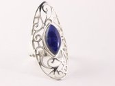 Langwerpige opengewerkte zilveren ring met lapis lazuli - maat 19
