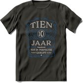 10 Jaar Legendarisch Gerijpt T-Shirt | Blauw - Grijs | Grappig Verjaardag en Feest Cadeau Shirt | Dames - Heren - Unisex | Tshirt Kleding Kado | - Donker Grijs - 3XL