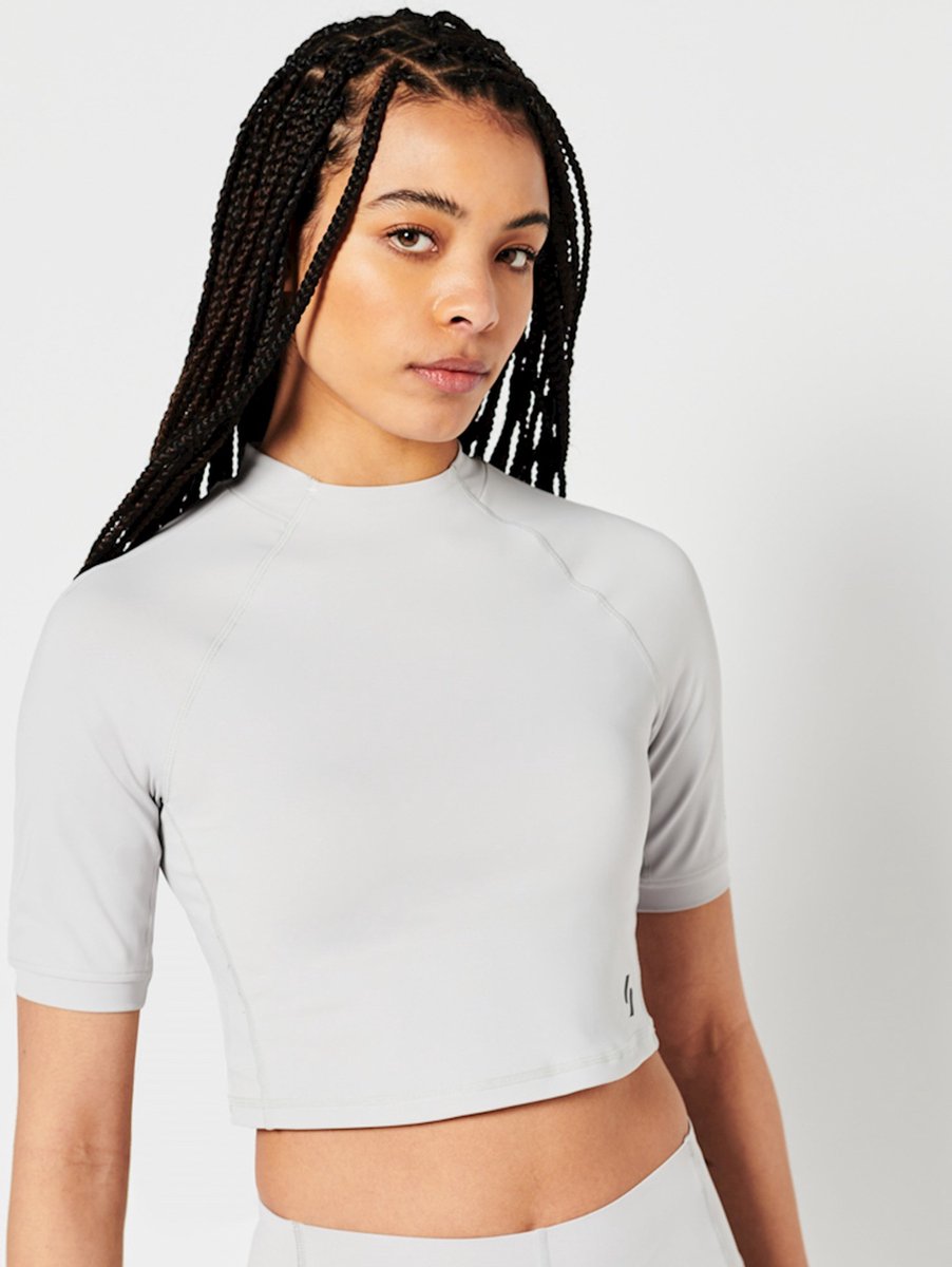 Superdry Run 3/4 Tight Crop T-shirt Met Korte Mouwen Vrouw Grijs
