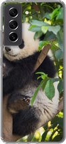 Geschikt voor Samsung Galaxy S21 FE hoesje - Panda - Dier - Boom - Siliconen Telefoonhoesje