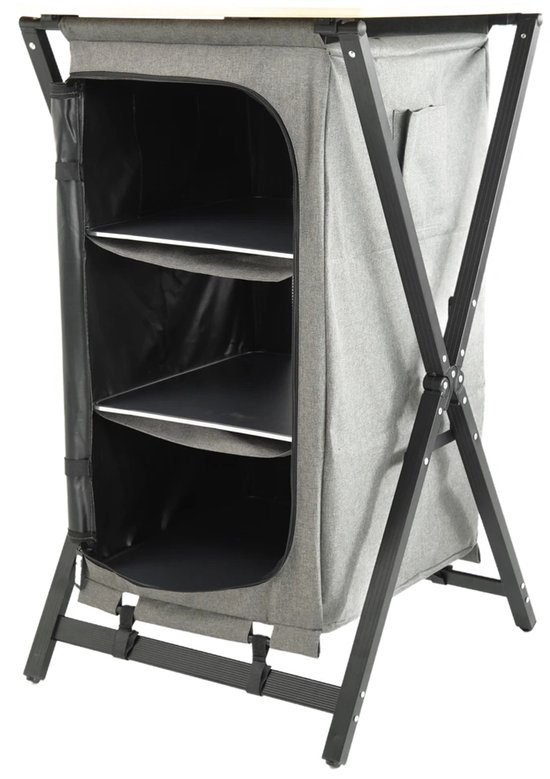 Grijze campingkast met zwarte ritsen en drie open planken.
