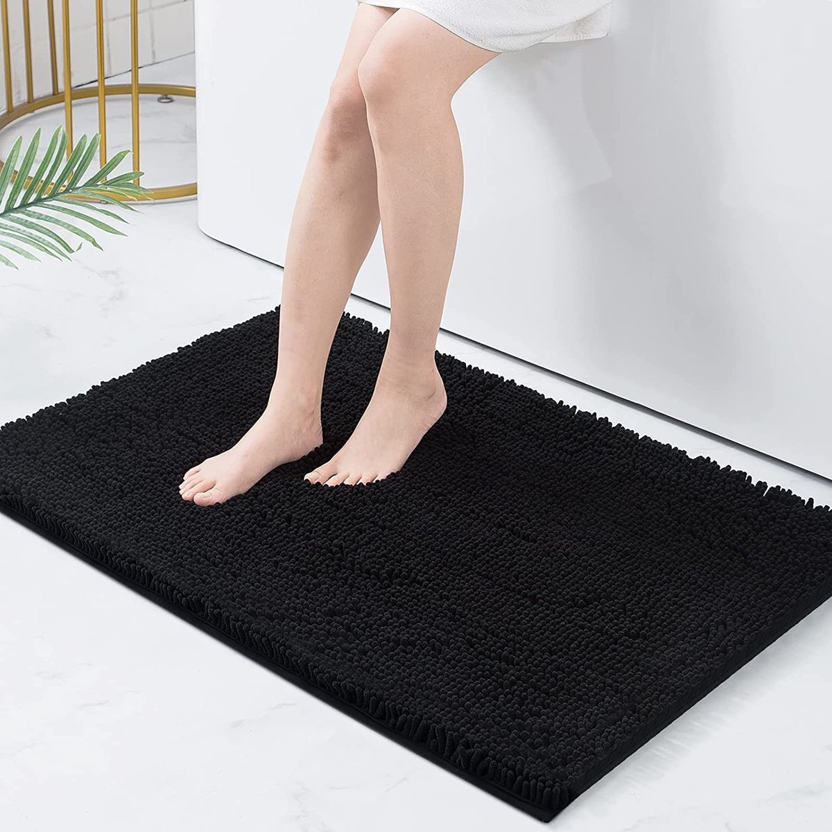 Dailygoods- Badmat Antislip - Chenille - Absorberend - Hoogpolig - 60 x 90 cm - Machinewasbaar - Zwart - Badkamertapijt