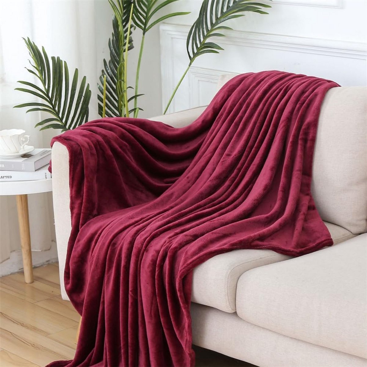 Flanellen Deken - Zachte Pluche - Gezellige Warmte - Kreuk- en Vrijfvast - 70 x 100 cm - Bourgondy Rood