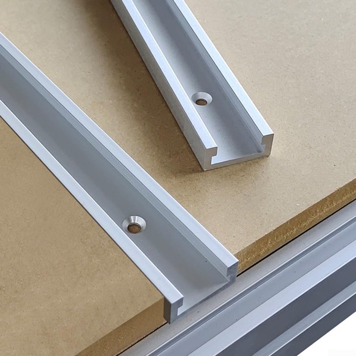 Dailygoods- T-sleufbaan 30 mm breed - Aluminiumlegering - Houtbewerking - Glijgeleiderail - Werkbank - Optionele lengte 300/400/600 mm - Houtbewerkingsrail