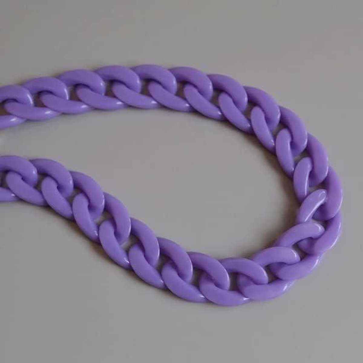 Ketting voor Tas - Handtas Accessoire - Tas Decoratie - Glad Acryl Materiaal - Tot 120cm - Multicolor