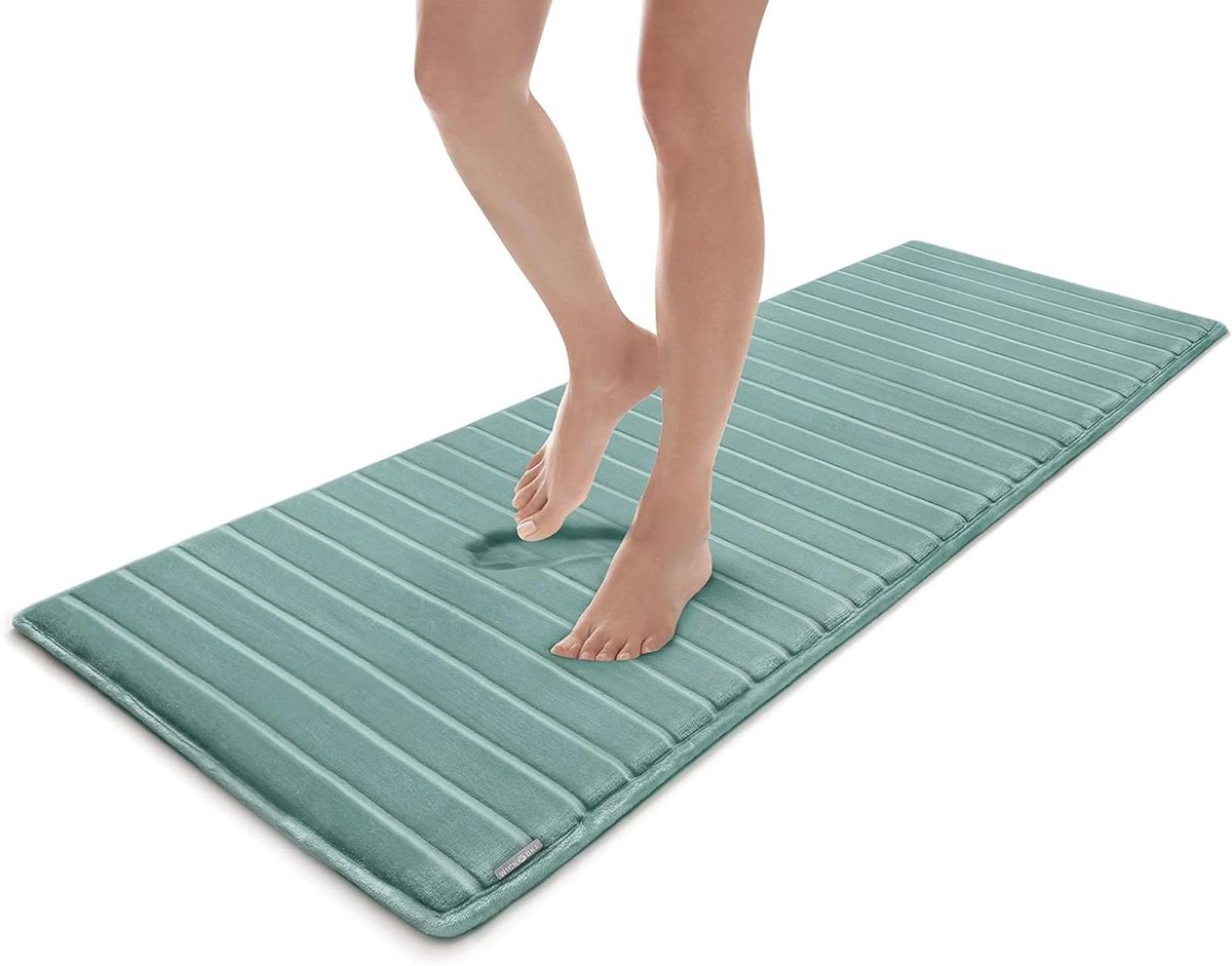 Badmat Traagschuim - Badkamertapijt Zacht - Badkamer Comfort - Houtskool Geïnfuseerd - 24x58 inch - Aqua