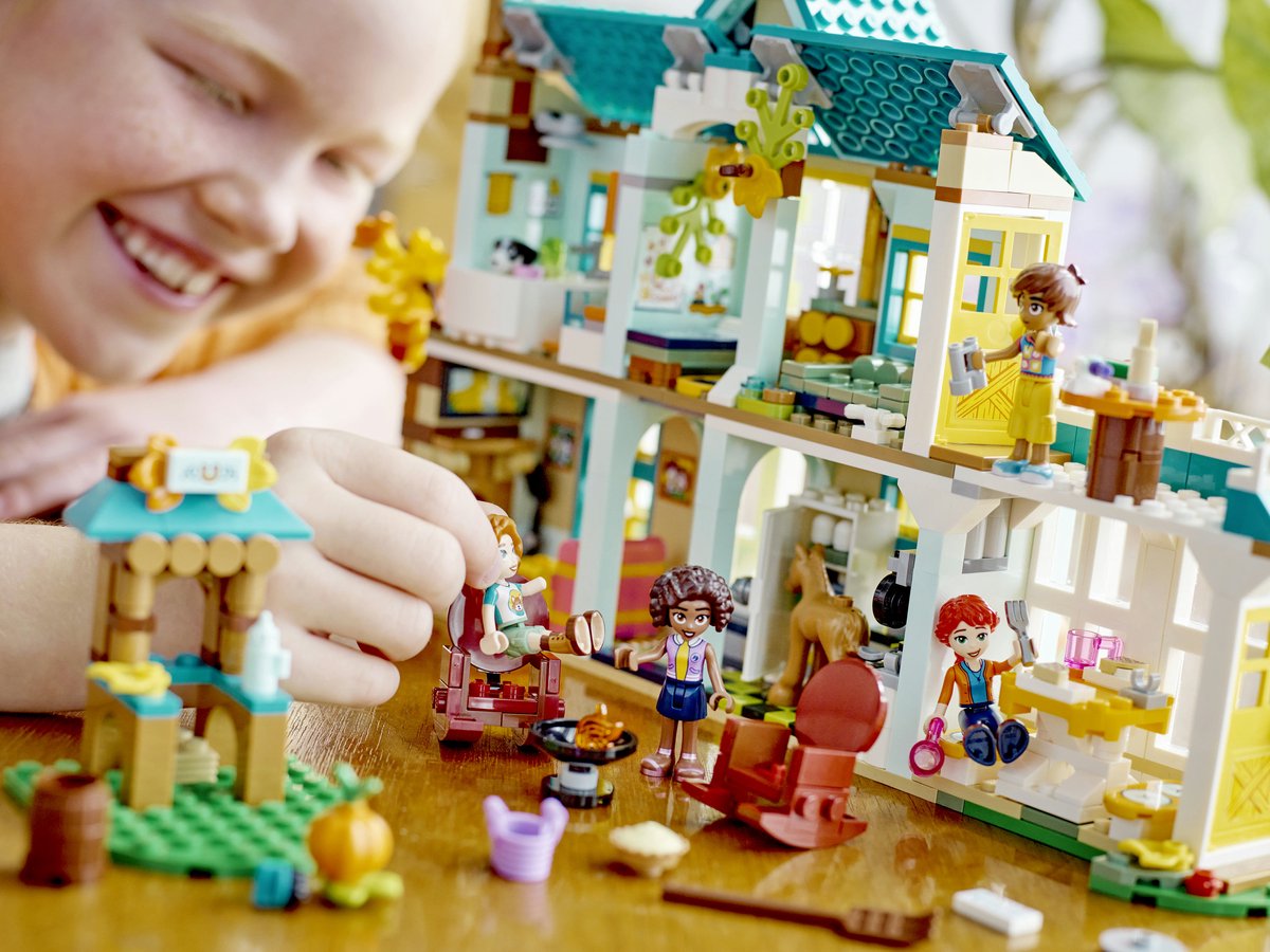 LEGO Friends Autumns huis, Poppenhuis Speelset met Minipoppetjes en Accessoires - 41730 — afbeelding 20