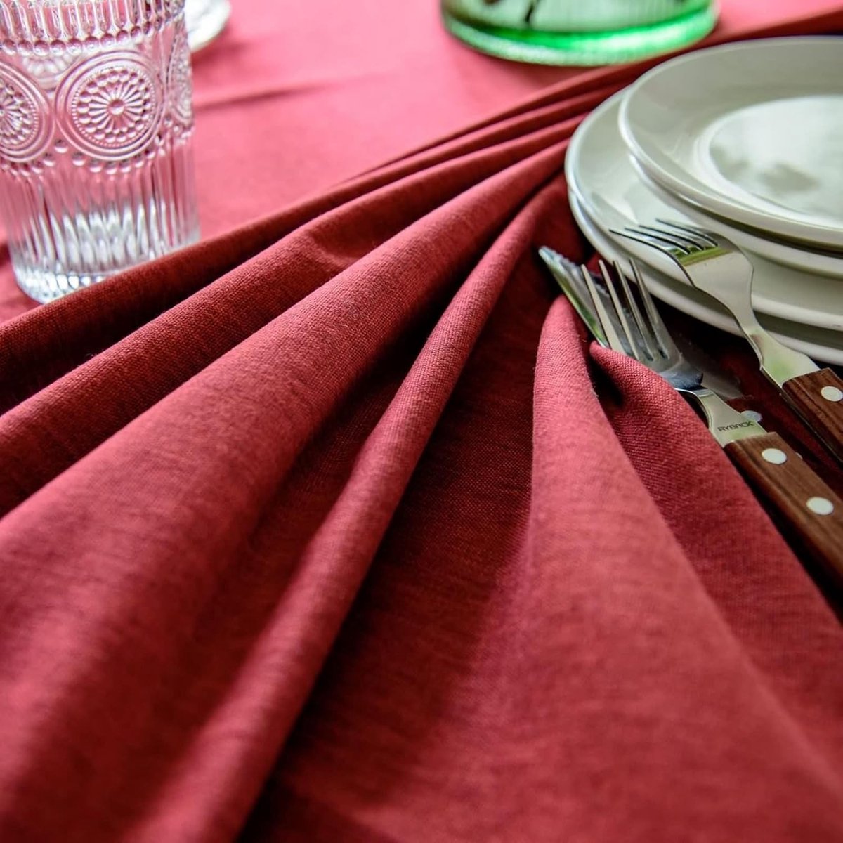Tafelkleed Rond - Afwasbaar Kleed - Tafel Beschermen - Vlekbestendig Ontwerp - 280 cm - Rood