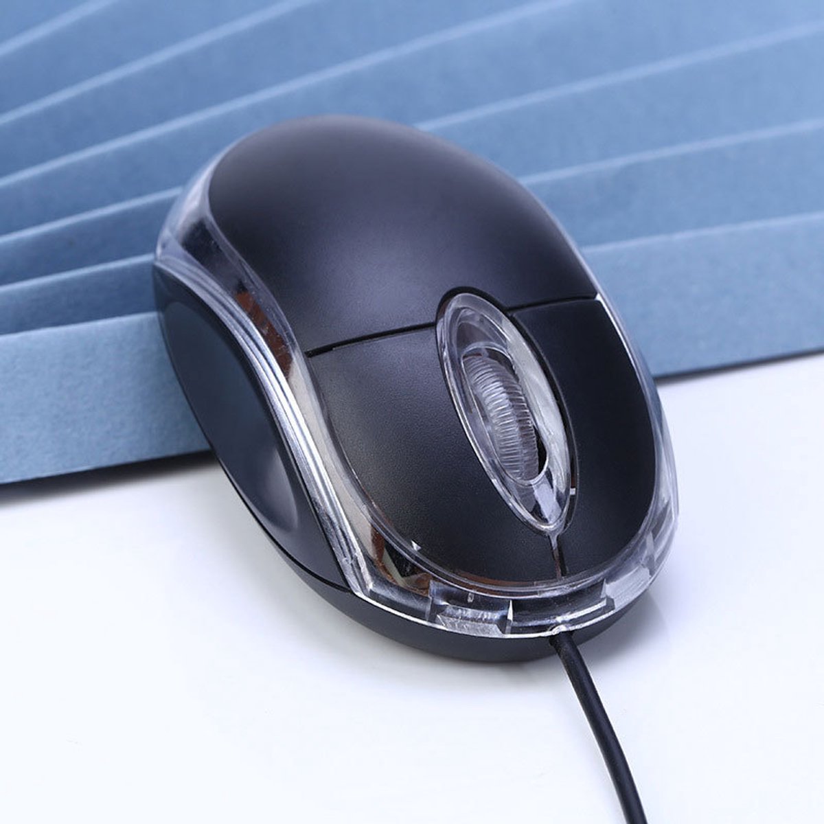 Nieuwe optische USB-muis met 3D-scrollwiel, Geschikt voor computers en laptops.