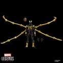 Iron Spider actiefiguur op zwarte achtergrond met vier gele robotarmen, inclusief extra hoofd en handen.