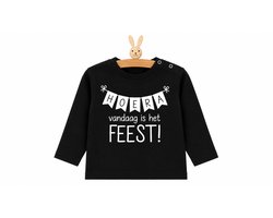Verjaardag shirt jarig kind Hoera vandaag is het feest! | lange mouw| zwart | maat 86 | verjaardags t-shirt voor de eerste 1e 
  First Birthday outfit - Eerste verjaardag -  Babykleding - Leuk cadeau 1 jaar - Photoshoot