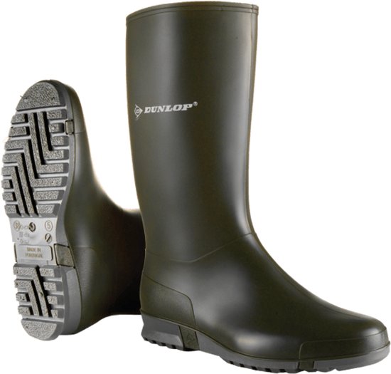 Donkergroene Dunlop regenlaarzen met profielzool en Dunlop logo.