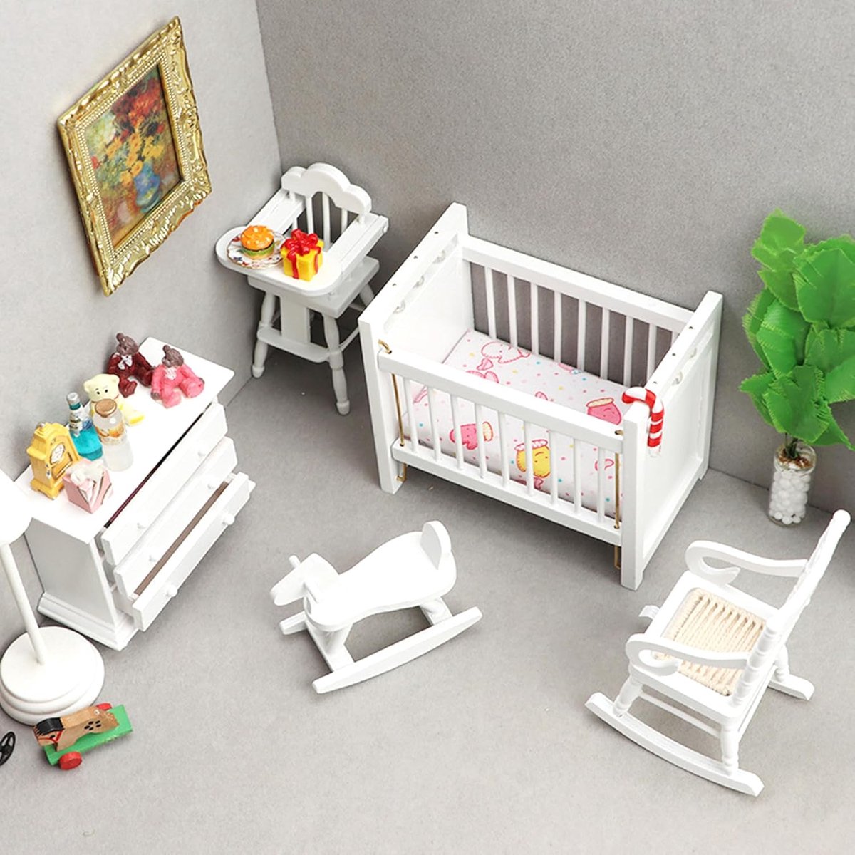 Poppenhuis Meubelset - Miniatuur Meubels - Babykamer Inrichten - Hoogwaardige Houten Constructie - 1:12 Schaal - Wit – foto 4