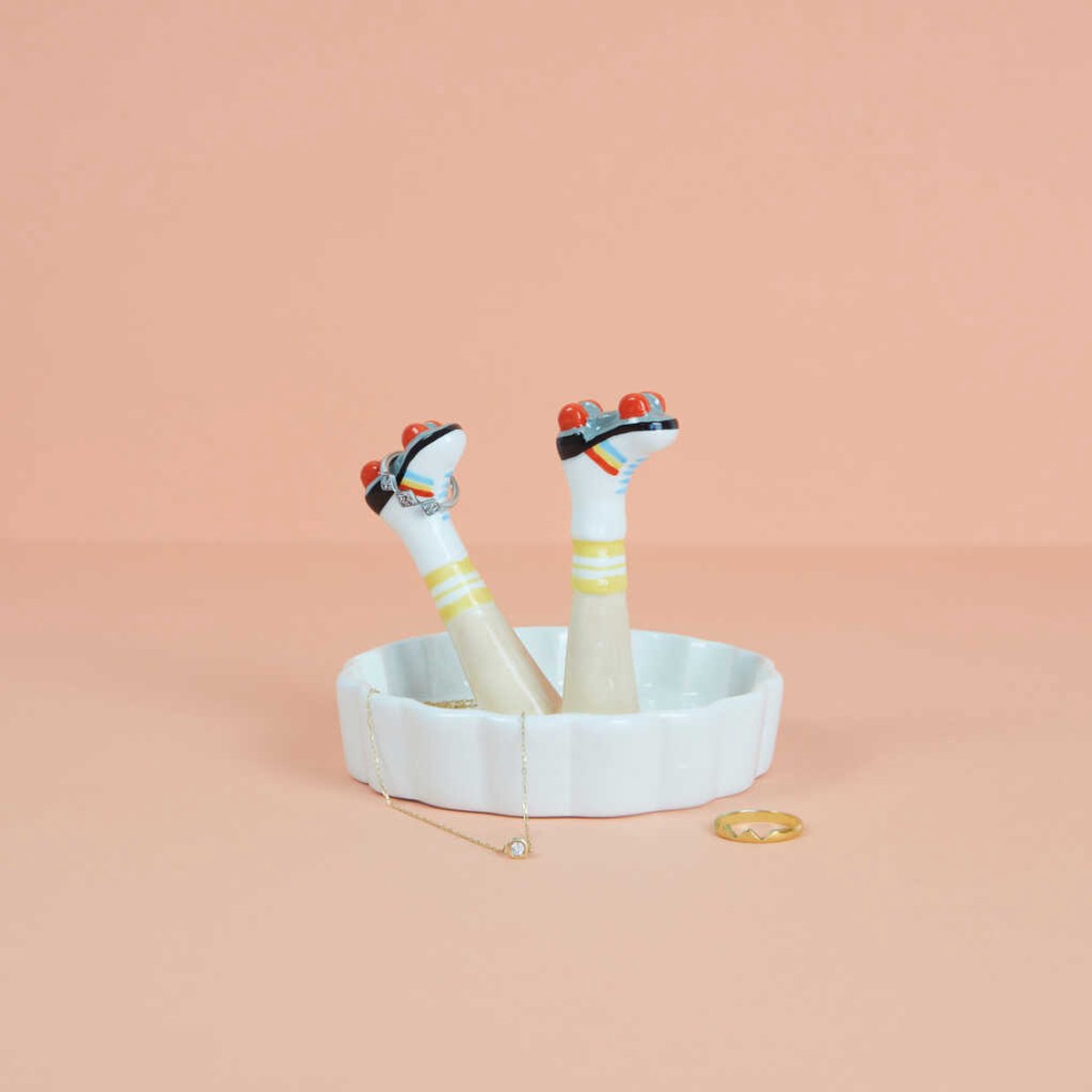 Ring holder Happy Legs Retro ceramic van Balvi