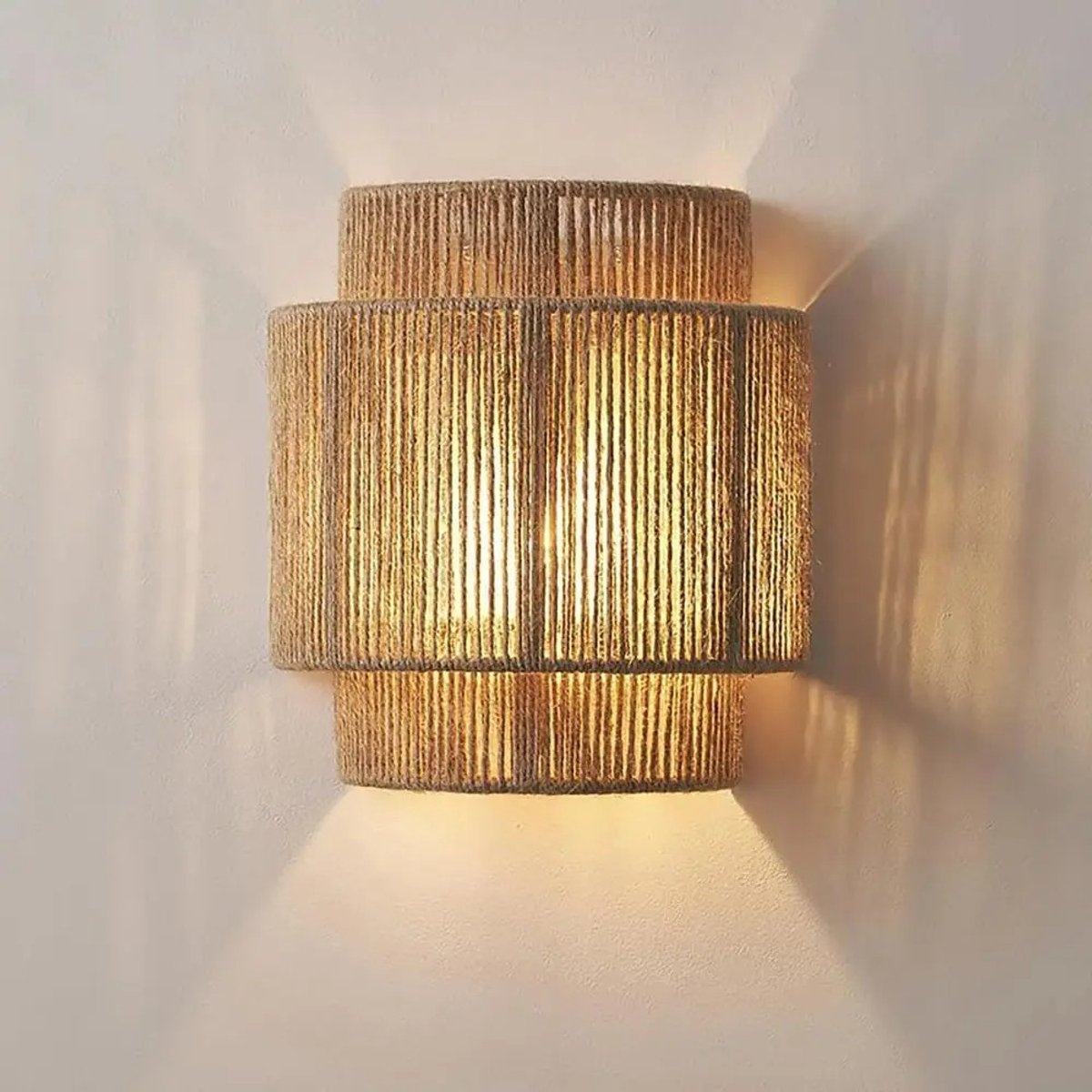 Lampen - Verlichting - Wandlamp - Geweven Henneptouw - Nachtlampje - Boho Rotan