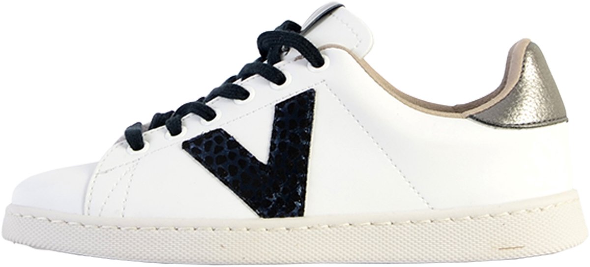 Lage sneakers met veters