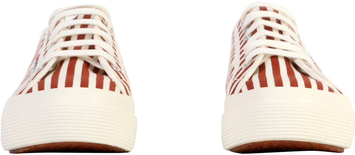 Sneakers met veters en streepjesprint