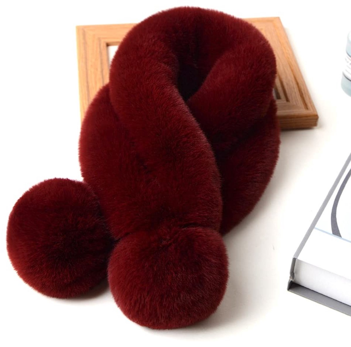 Dailygoods- Sjaal Zacht - Pluche Sjaal - Kunstbont - Winter/Halsdoek - 11 cm Breedte - 70 cm Lengte - 1 Stuk
