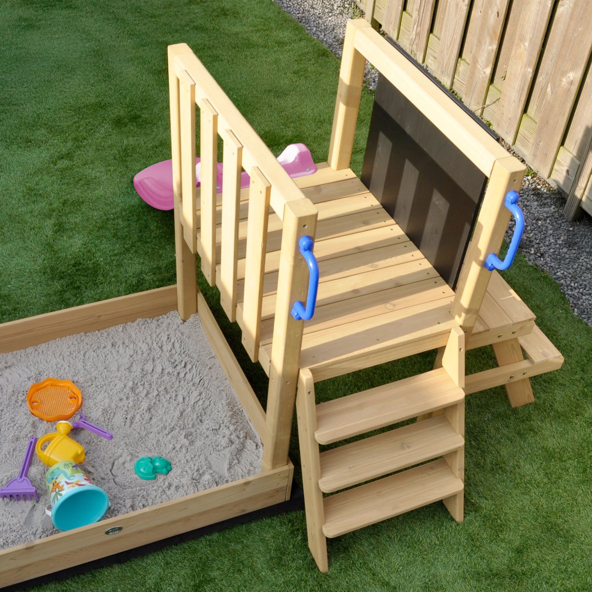 AXI Leah Mini Speeltoren met Zandbak en Picknicktafel – Paarse Glijbaan – Met Krijtbord – FSC hout – Klein speeltoestel voor de tuin / buiten — afbeelding 14
