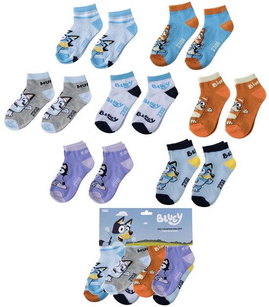 Set van 7 paar Bluey enkelsokken met diverse prints en kleuren, inclusief verpakking.