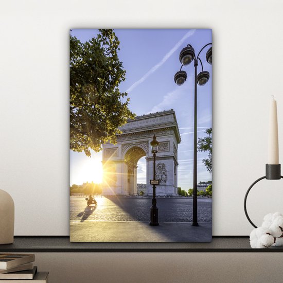 L'Arc de Triomphe à Paris au lever du soleil avec un ciel bleu clair Toile 20x30 cm - petit - Tirage photo sur toile (Décoration murale salon / chambre)