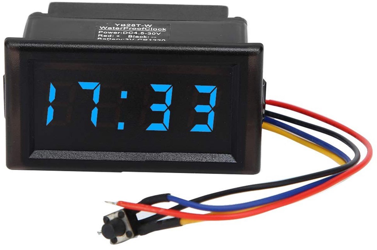 Dailygoods - Dailygoody - Autohorloge voor Auto - Digitale Klok - LED Display - Rood Blauw Groen - Plakbare Klok - Breed Spanningsbereik - Voor Elke Auto